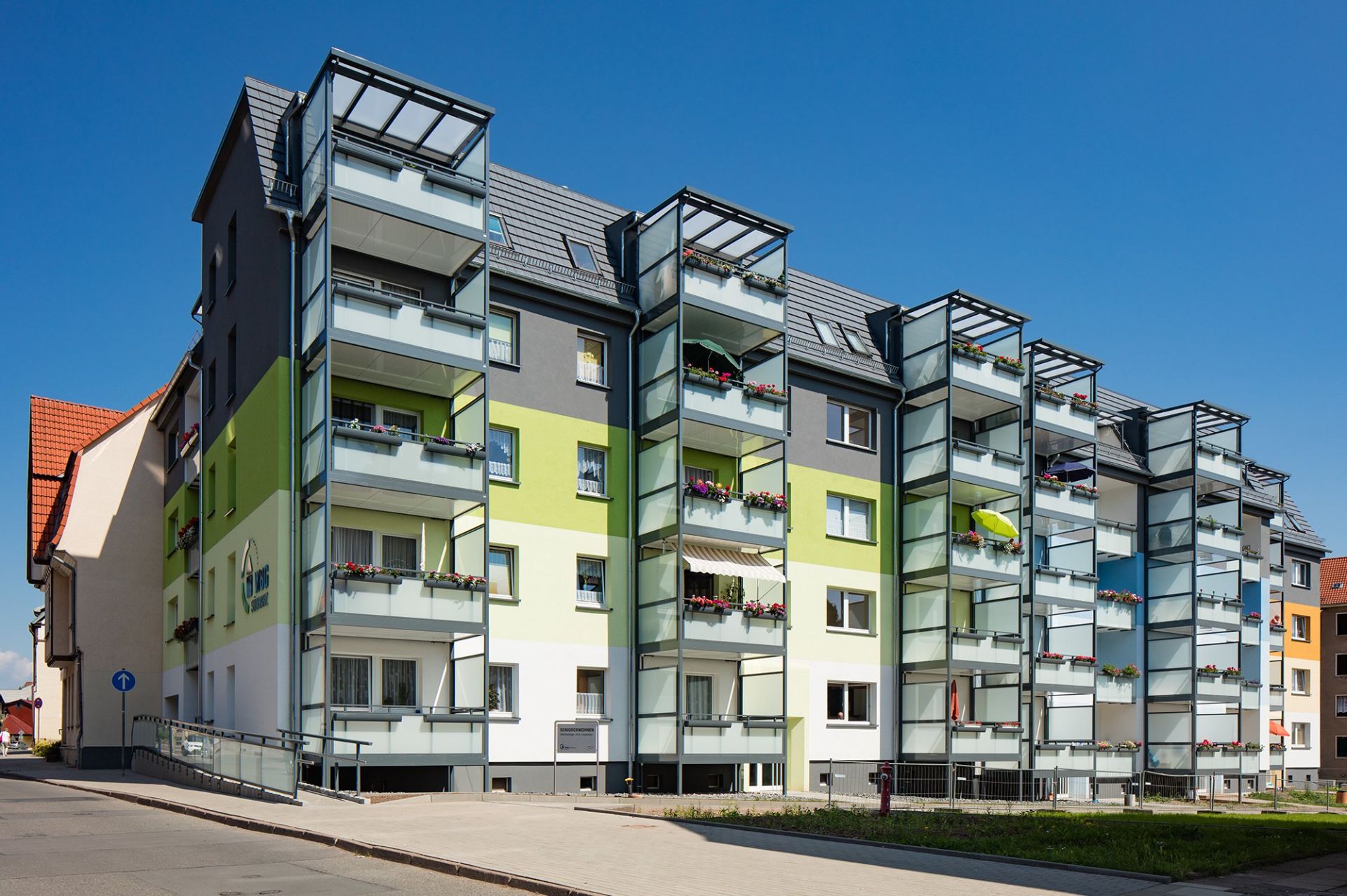 Farbkonzept Mehrfamilienhaus Block Plattenbau 08 MP WBS 70 Bleicherode WBG Südharz Nordhausen, Architekt Michael Flagmeyer