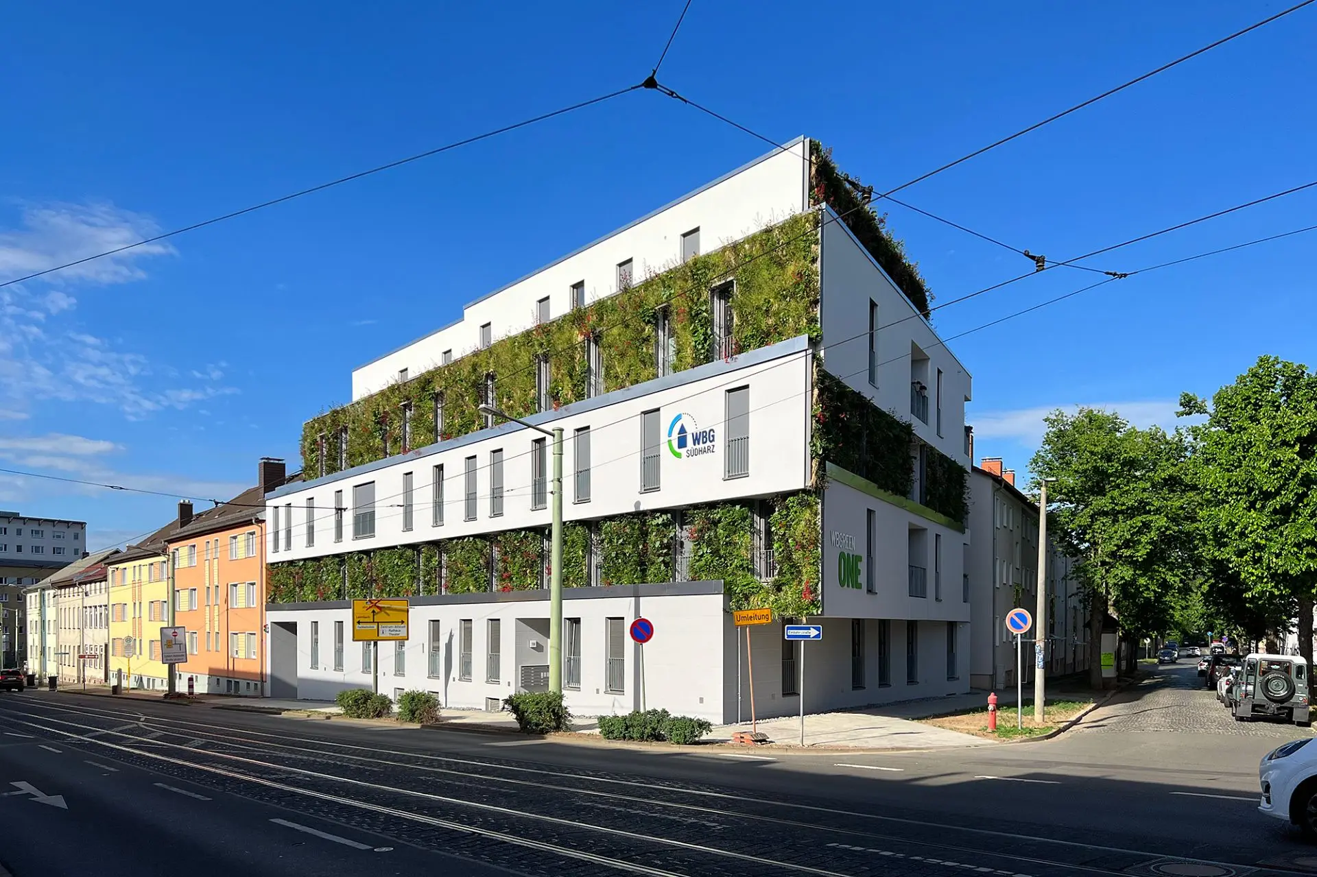 Mehrfamilienhaus mit begrünter Fassade WBGREEN ONE WBG Südharz Nordhausen, Architekt Michael Flagmeyer